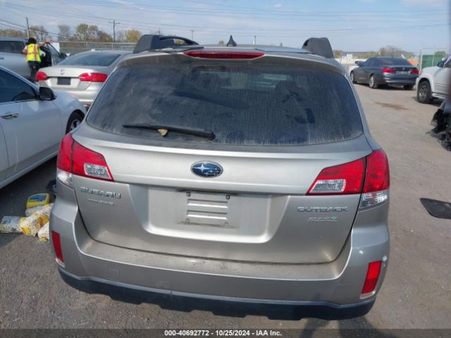 4S4BRBCC6E3221197 Subaru Outback 2.5i Premium