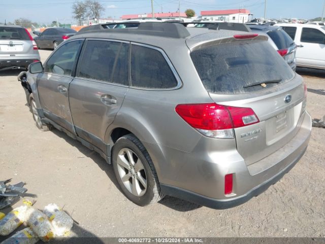 4S4BRBCC6E3221197 Subaru Outback 2.5i Premium