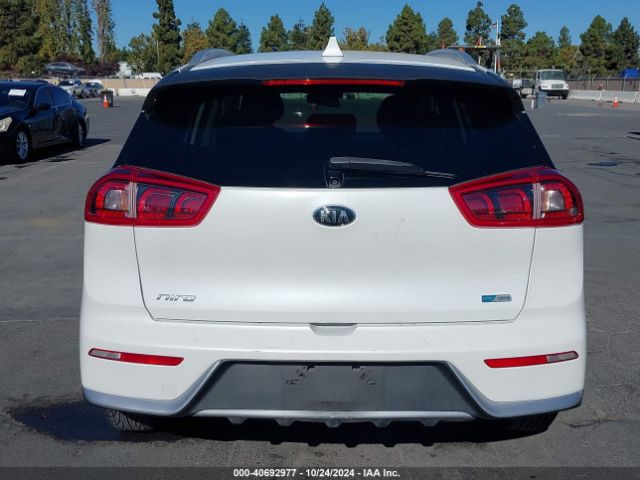 KNDCB3LC3J5156701 KIA NIRO LX