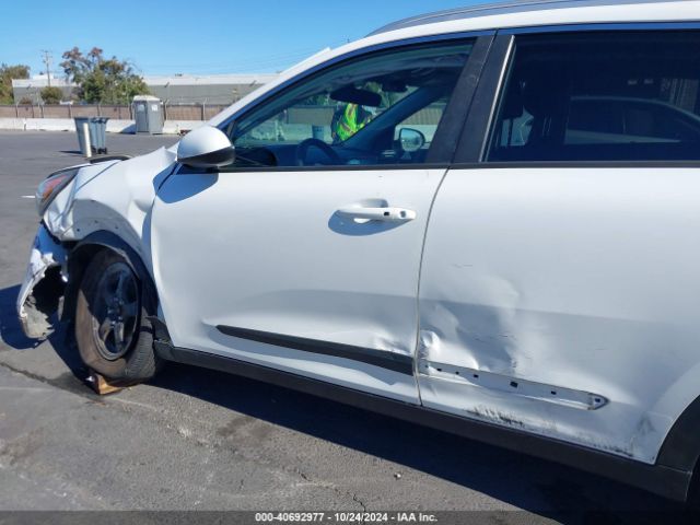 KNDCB3LC3J5156701 KIA NIRO LX