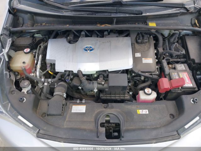 JTDKARFU0J3546642 Toyota Prius Three Touring