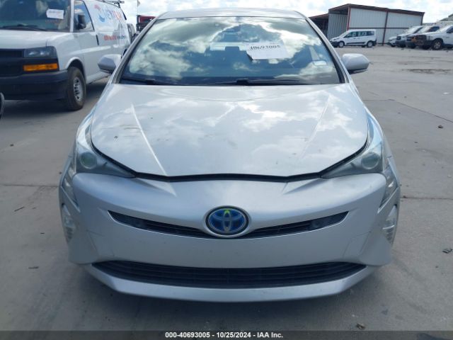 JTDKARFU0J3546642 Toyota Prius Three Touring
