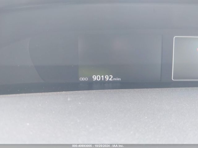 JTDKARFU0J3546642 Toyota Prius Three Touring
