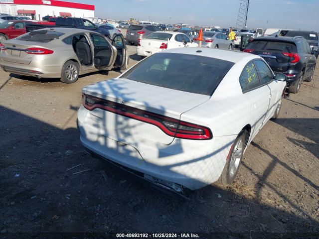 2C3CDXBG0NH201618 Dodge Charger Sxt Rwd