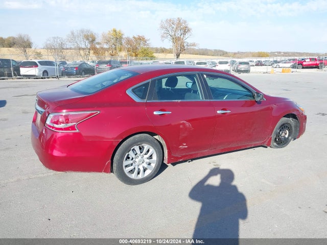 Nissan Altima 2.5 S 2015 1N4AL3AP1FN331115 Image 12