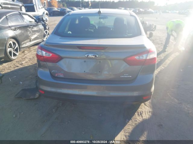 1FADP3F23EL344229 Ford FOCUS SE