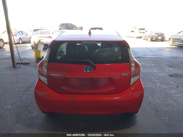 Toyota Prius C Two 2016 JTDKDTB39G1137089 Image 16