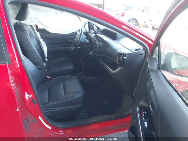JTDKDTB39G1137089 Toyota Prius C Two