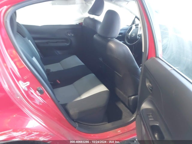 JTDKDTB39G1137089 Toyota Prius C Two