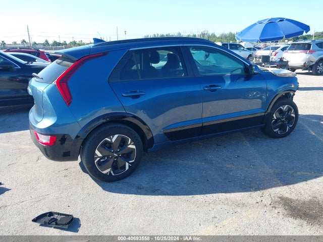 KIA Niro Ev Wind 2023 KNDCR3L1XP5028569 Image 4