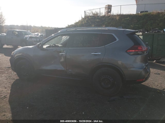 Nissan ROGUE S 2017 JN8AT2MV7HW256629 Image 14
