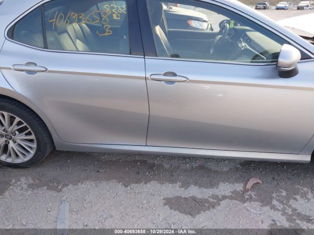 4T1B11HK0JU095408 Toyota CAMRY XLE