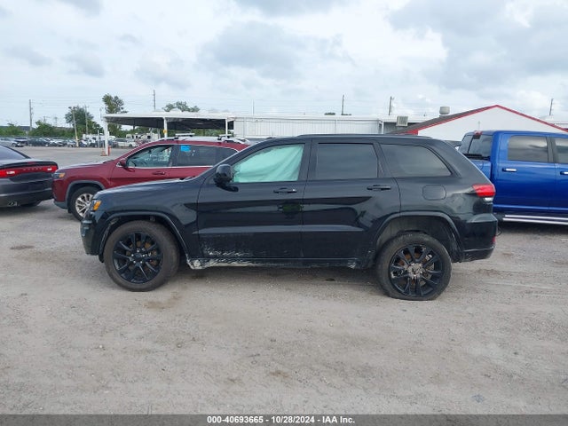 1C4RJFAG5HC737868 Jeep Grand Cherokee Altitude 4x4