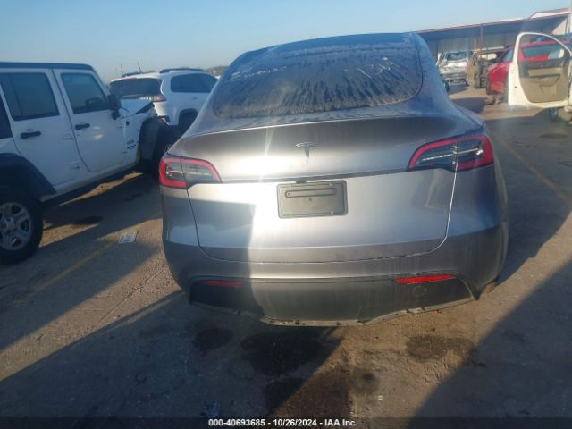 7SAYGDED6RA301369 Tesla Model Y