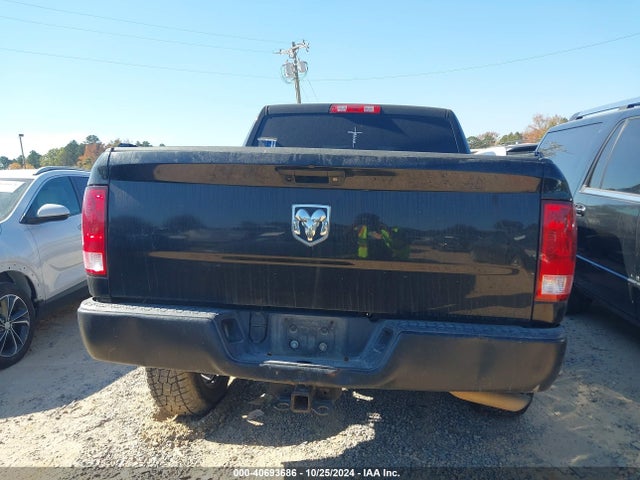 3C6RR7KT5HG544666 RAM 1500 Tradesman  4x4 5'7 Box