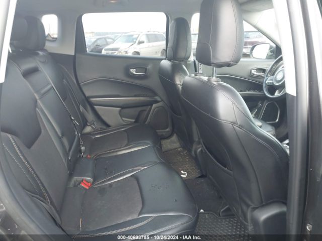 3C4NJDBB1JT403613 Jeep Compass Latitude 4x4