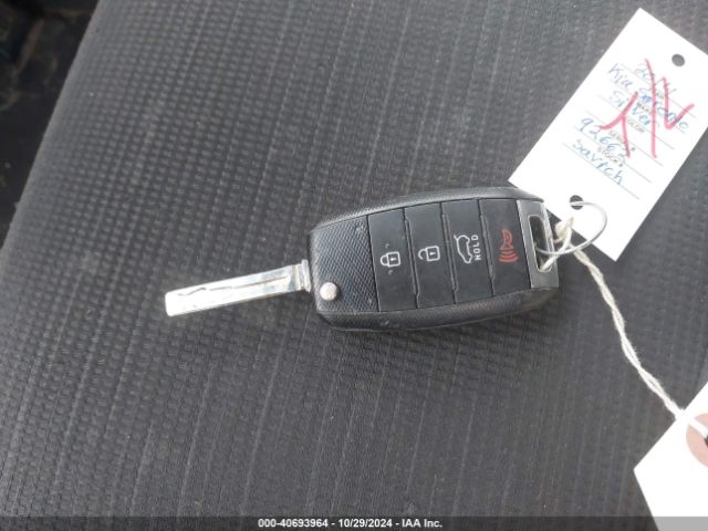 5XYKTCA68EG523465 KIA SORENTO LX