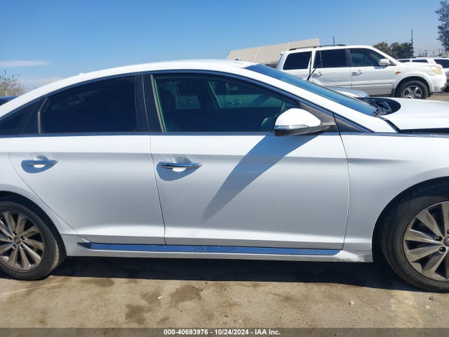 Hyundai Sonata Sport 2015 5NPE34AF0FH252110 Image 13