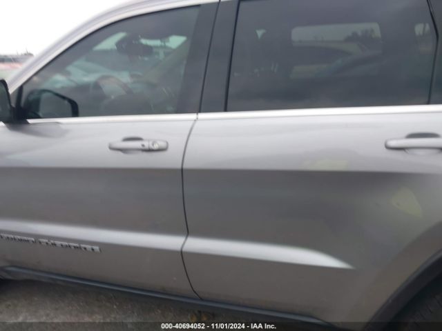 1C4RJEAG4HC756910 Jeep Grand Cherokee Laredo 4x2