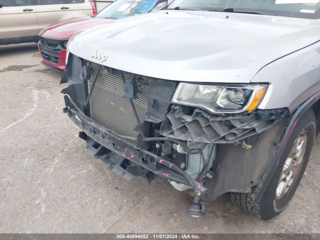 1C4RJEAG4HC756910 Jeep Grand Cherokee Laredo 4x2