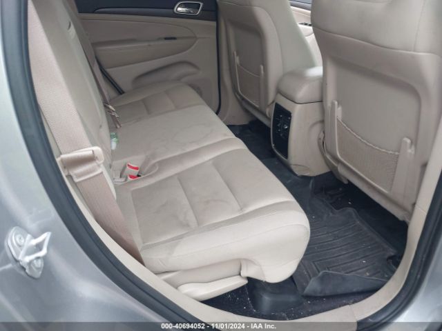 1C4RJEAG4HC756910 Jeep Grand Cherokee Laredo 4x2