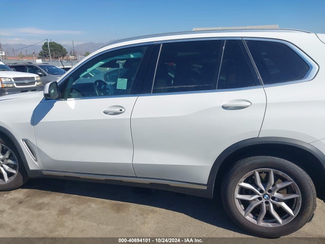 5UXCR4C06M9H05572 BMW X5 Sdrive40i