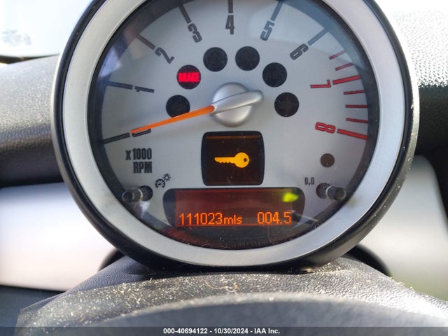 2008 MINI COOPER WMWMF335X8TT67939 Photo 6