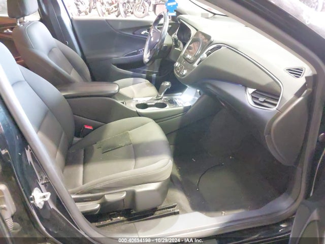 Chevrolet MALIBU LT 2018 1G1ZD5ST4JF288998 Image 5