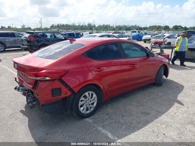 Hyundai ELANTRA SE 2017 5NPD74LF5HH138491 Image 4