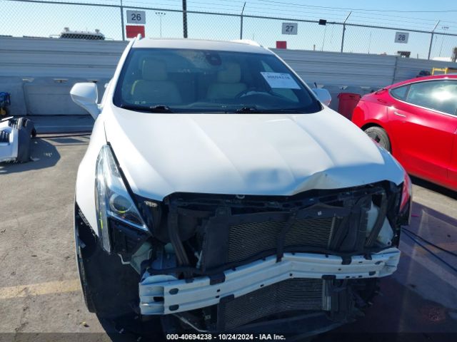 1GYKNBRSXHZ278125 Cadillac XT5 LUXURY
