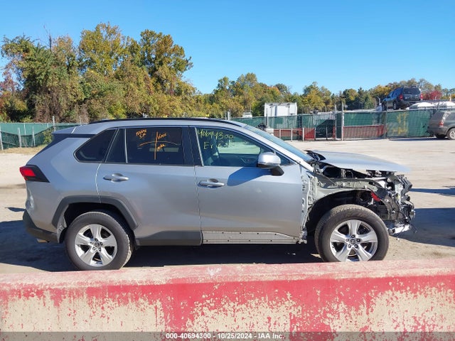 Toyota Rav4 Xle 2021 2T3W1RFV1MW150571 Image 14