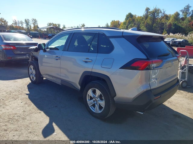 Toyota Rav4 Xle 2021 2T3W1RFV1MW150571 Image 3