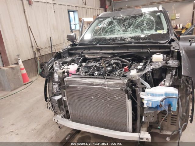 5TDKDRBH3RS529165 Toyota Highlander Xle