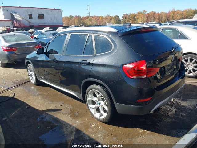 BMW X1 Xdrive28i 2014 WBAVL1C5XEVY15176 Image 3