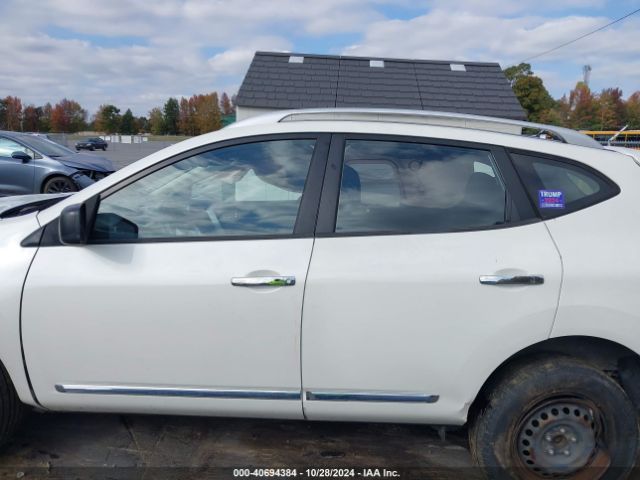JN8AS5MT2FW650572 Nissan Rogue Select S