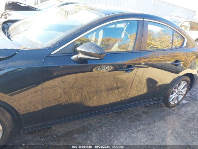 JM1BPAA70M1315659 Mazda Mazda3 2.0