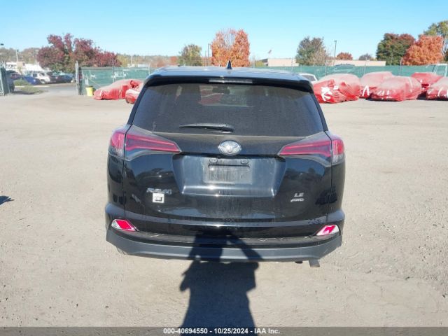 2T3BFREV6HW675553 Toyota RAV4 LE