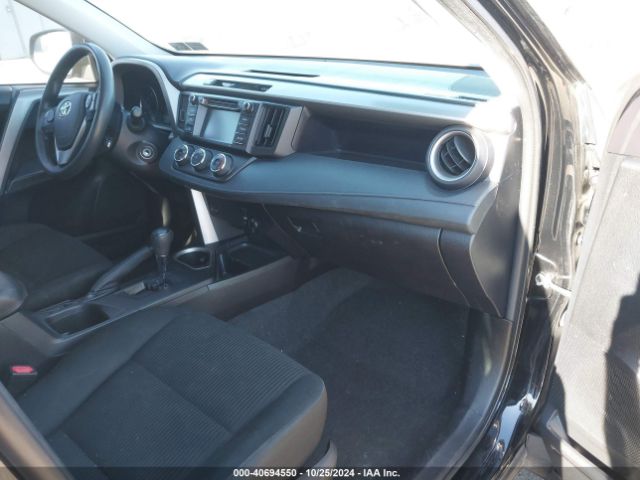 2T3BFREV6HW675553 Toyota RAV4 LE