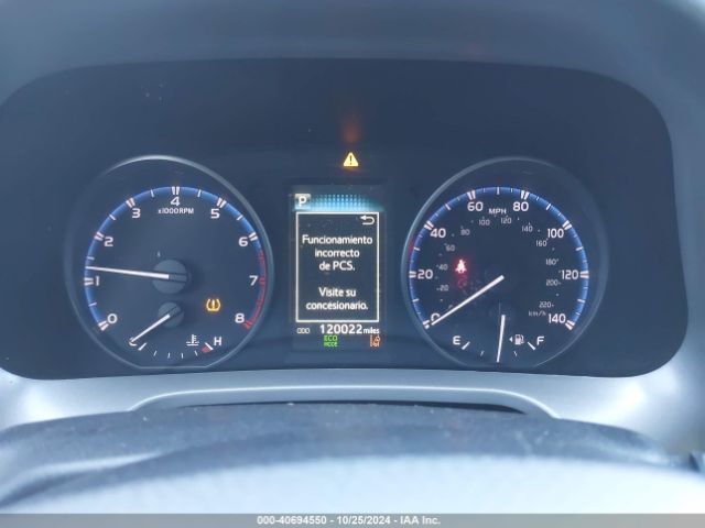2T3BFREV6HW675553 Toyota RAV4 LE