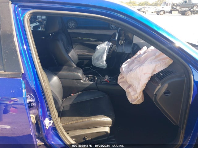 Продажа на аукционе авто 2019 Chrysler 300 300s, vin: 2C3CCABT5KH679428, номер лота: 40694576