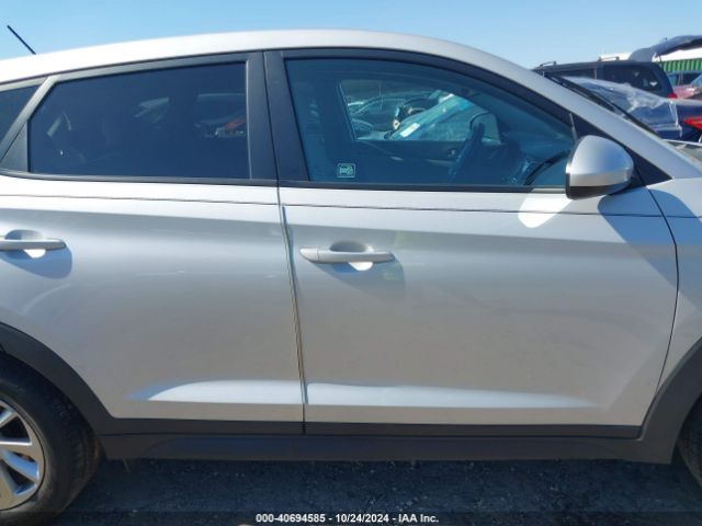 KM8J2CA46JU707675 Hyundai TUCSON SE