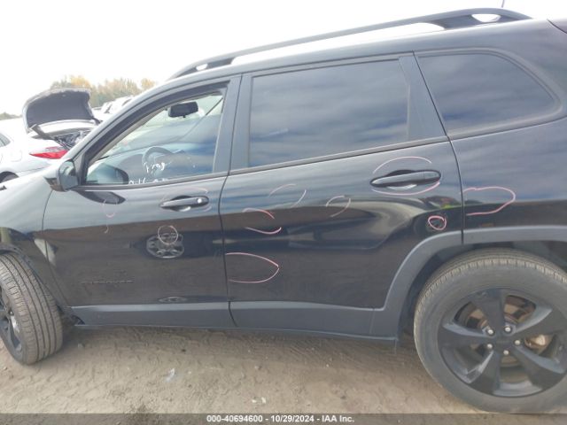 1C4PJLCB4JD544604 Jeep Cherokee Latitude Fwd