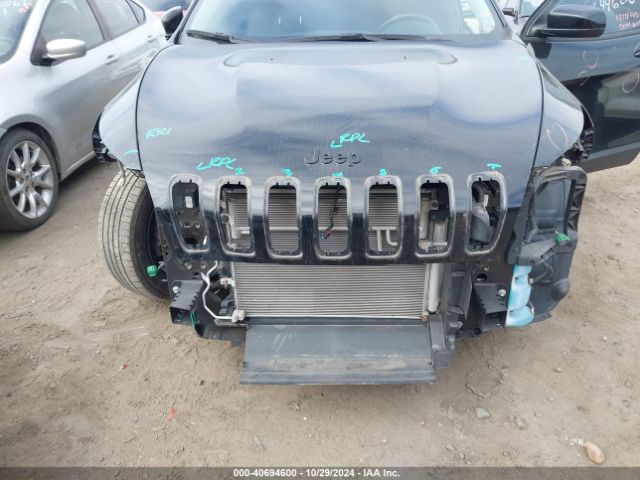1C4PJLCB4JD544604 Jeep Cherokee Latitude Fwd