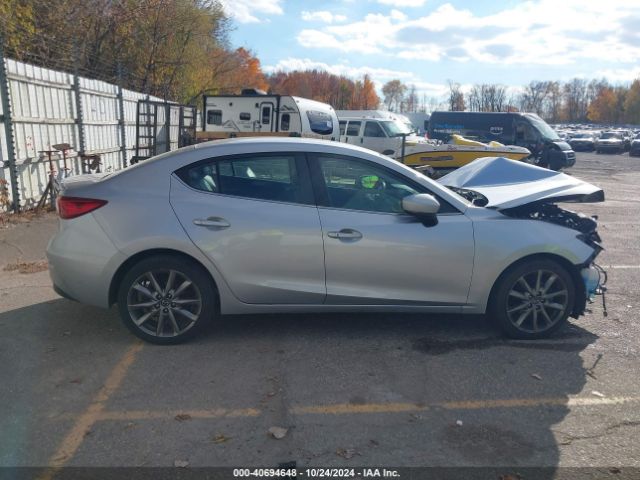 3MZBN1V34JM182462 Mazda Mazda3 Touring