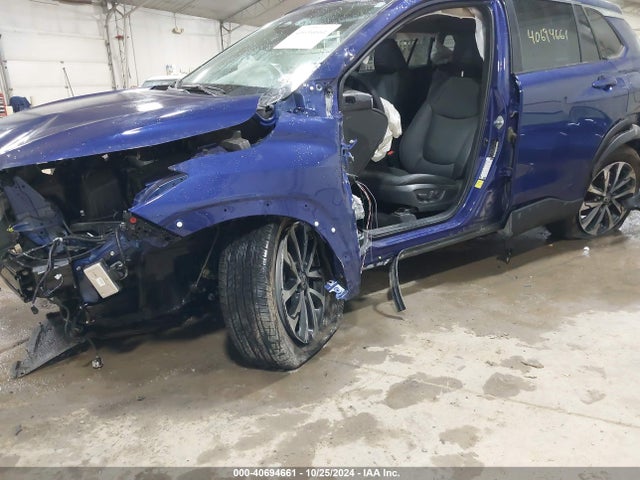 7MUDAABG0PV068942 Toyota Corolla Cross Xle