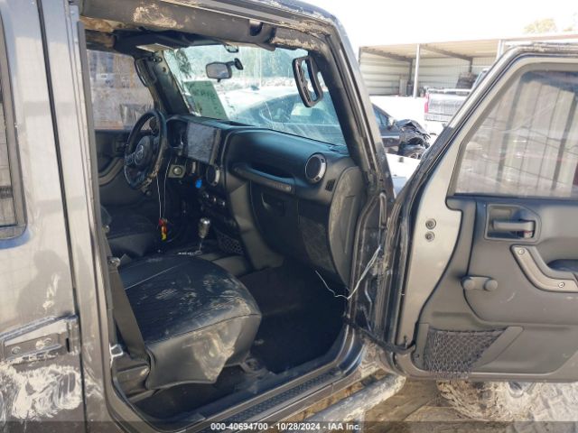 1C4BJWDG9HL574817 Jeep Wrangler Unlimited Sport 4x4