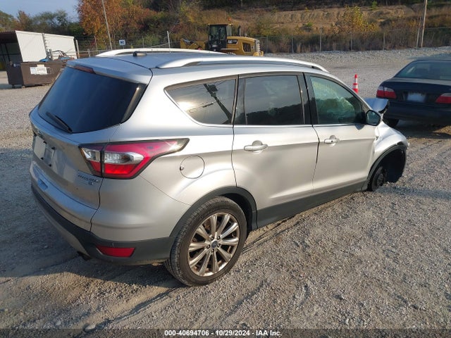 Ford Escape Titanium 2017 1FMCU9J98HUA64774 Image 4