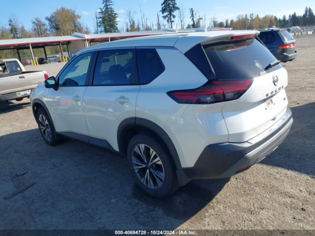 5N1BT3BA2NC673476 Nissan Rogue Sv Fwd