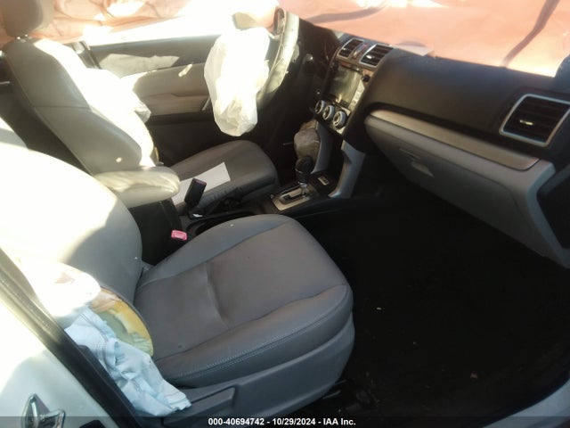 Subaru Forester 2.5i Limited 2016 JF2SJARC3GH467953 Image 5