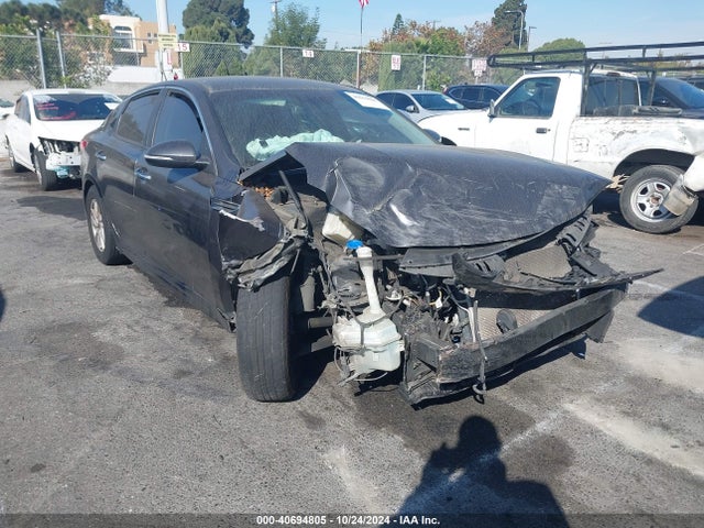 KIA Optima Lx 2017 5XXGT4L38HG138771 Image 1